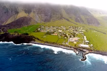 Sự thật hòn đảo "lạ" nơi tất cả là anh em của nhau