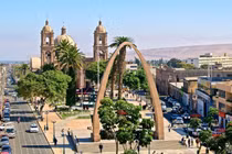 Đến nơi người dân dùng tuyệt chiêu hứng nước bằng lưới siêu độc đáo