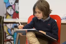 Ngưỡng mộ thiên tài tốt nghiệp đại học năm 9 tuổi