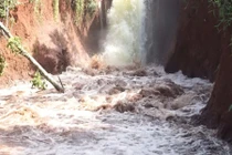 Vỡ kênh dẫn tràn hồ Gia Hoét, di dời hàng chục hộ dân