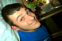 Chuyện lạ hôm nay: Con trai bị bố mẹ cấm liên lạc, kiện ra tòa vì...