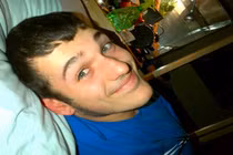 Chuyện lạ hôm nay: Con trai bị bố mẹ cấm liên lạc, kiện ra tòa vì...