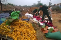 Tiêu hủy hàng loạt dụng cụ khai thác thủy sản kiểu hủy diệt