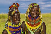 Ghé nơi phụ nữ thích... trát phân bò lên tóc cho đẹp