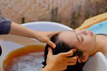 5 thời điểm gội đầu nguy kịch đến sức khỏe không phải ai cũng biết