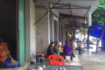 Bé gái ám ảnh kinh hoàng khi chứng kiến mẹ bị giết dã man