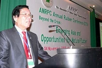 Đại gia 'ngõ nhỏ' sẵn túi 50.000 tỷ, 'mông má' bà già thành cô gái 18