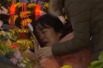 Cứu em trai khỏi biển lửa, chị gái làm điều cảm động