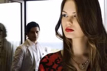 Lấy nhau 2 mặt con, vợ phát hiện chồng làm chuyện tày đình này