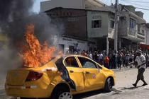 Bị nghi là kẻ bắt cóc trẻ em, trộm gặp kết cục hãi hùng