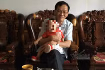 Tuổi xế chiều, cán bộ Tỉnh ủy bị bồ 'quậy' đòi tiền nuôi con