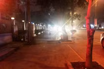 Truy bắt 2 kẻ đi xe máy bắn người đứng trên vỉa hè