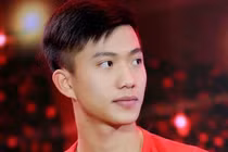 Phan Văn Đức đăng hình "bạn gái tin đồn" rồi vội vàng… xóa ngay