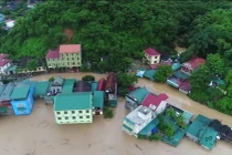 Rơi nước mắt cảnh nước lũ cuồn cuộn “bao vây” các huyện Nghệ An