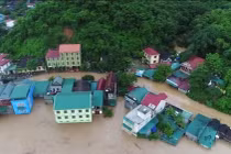 Rơi nước mắt cảnh nước lũ cuồn cuộn “bao vây” các huyện Nghệ An