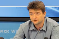 Chàng sinh viên tay trắng thành tỷ phú nhờ đồ ăn vặt giá rẻ