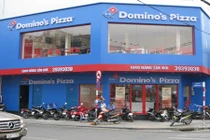 Hấp dẫn với bánh pizza viền phô mai mới của Domino’s