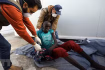 Libya giải cứu hơn 400 người di cư đang trôi dạt trên biển