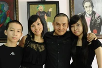 'Vua hài' Xuân Hinh thề thốt 'một lòng thờ vợ kính con'