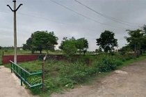 Không cứu được bạn gái khỏi bị cưỡng bức, chàng trai làm điều “sốc” 