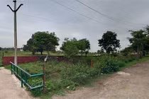 Không cứu được bạn gái khỏi bị cưỡng bức, chàng trai làm điều “sốc” 