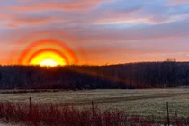 Sững sờ cảnh hoàng hôn bí ẩn, xuất hiện lạ lùng