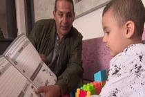 Chuyện lạ hôm nay: Bé 3 tuổi nói tiếng Anh vanh vách dù chưa học 