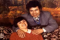 Khiếp đảm cặp vợ chồng sát thủ và bí ẩn gây sốc được hé lộ