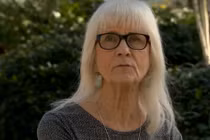 "Dị nhân" không biết đau là gì, kể cả khi cứa da cứa thịt