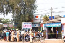 ​Khởi tố người chồng bóp cổ vợ chết rồi tự tử 