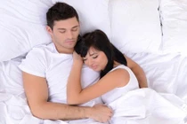 Mang thai tháng thứ 4 có nên quan hệ 