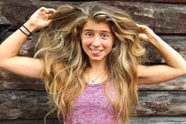 Chuyện lạ hôm nay: Gái trẻ quyết 30 ngày không gội đầu và kết bất ngờ