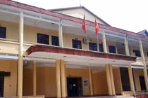 Cán bộ Yên Bái vào bếp ăn làm việc sau phân lô bán trụ sở huyện