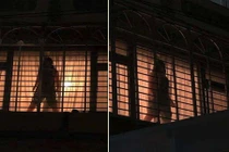 Thấy bóng người treo cổ bên cửa sổ, giật mình, hóa ra...