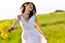 Muốn một chàng yêu thương mình thì hãy… quên đàn ông đi