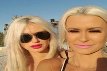 Chị em sao khiêu dâm dắt nhau vào tù vì đấm cảnh sát