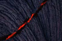 Tiết lộ về dòng sông sắt nóng chảy kỳ lạ ở Siberia