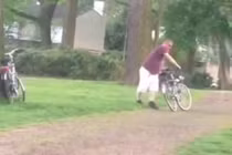 Cái kết của người đàn ông lần đầu tiên được đi xe đạp 