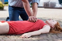 Cứu sống người, còn bị kiện ngược vì lý do bất ngờ này 