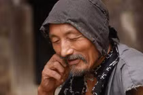 Chuyện lạ hôm nay: Bố vợ vay tiền, con rể ghi nợ và kết ấm lòng