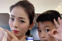 Hiếm hoi lắm mới thấy Lệ Quyên khoe ảnh con, điển trai hết nấc