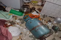 Gái trẻ tức tối phóng hỏa đốt nhà, thì ra vì lý do "củ chuối" này