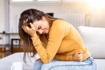 Dấu hiệu cảnh báo cơ thể thừa chất xơ