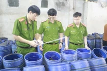 Phát hiện 3.500 tấn giá đỗ ngâm hóa chất ở Nghệ An