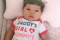 Hot Face sao Việt 24h: Thanh Thảo khoe con gái cực đáng yêu