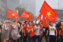 Video: Olympic Việt Nam thua Hàn Quốc, CĐV vẫn “đi bão“