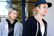 Justin Bieber thừa nhận đã kết hôn với Hailey Baldwin