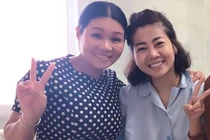 Mai Phương tươi tắn khi nghệ sĩ Ngọc Huyền đến thăm