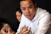 Chân dung đạo diễn thực hiện “Hậu duệ mặt trời” phiên bản Việt 