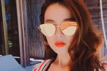 Hot Face sao Việt 24h: Midu khoe vòng một lấp ló khi đi du lịch